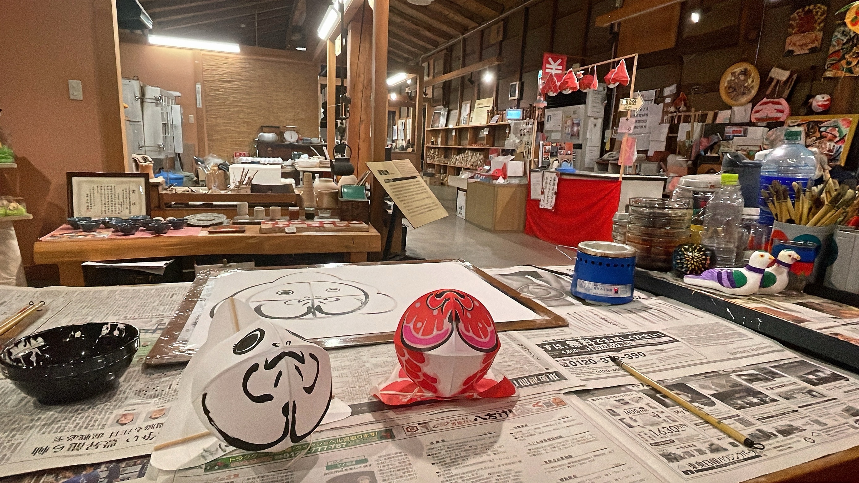 弘前市 津軽藩ねぷた村】「金魚ねぷた絵付け体験」青森・津軽の伝統を